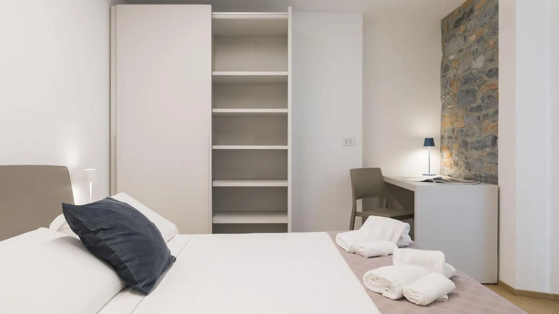 Volta City Suites コモ 0*,  イタリア