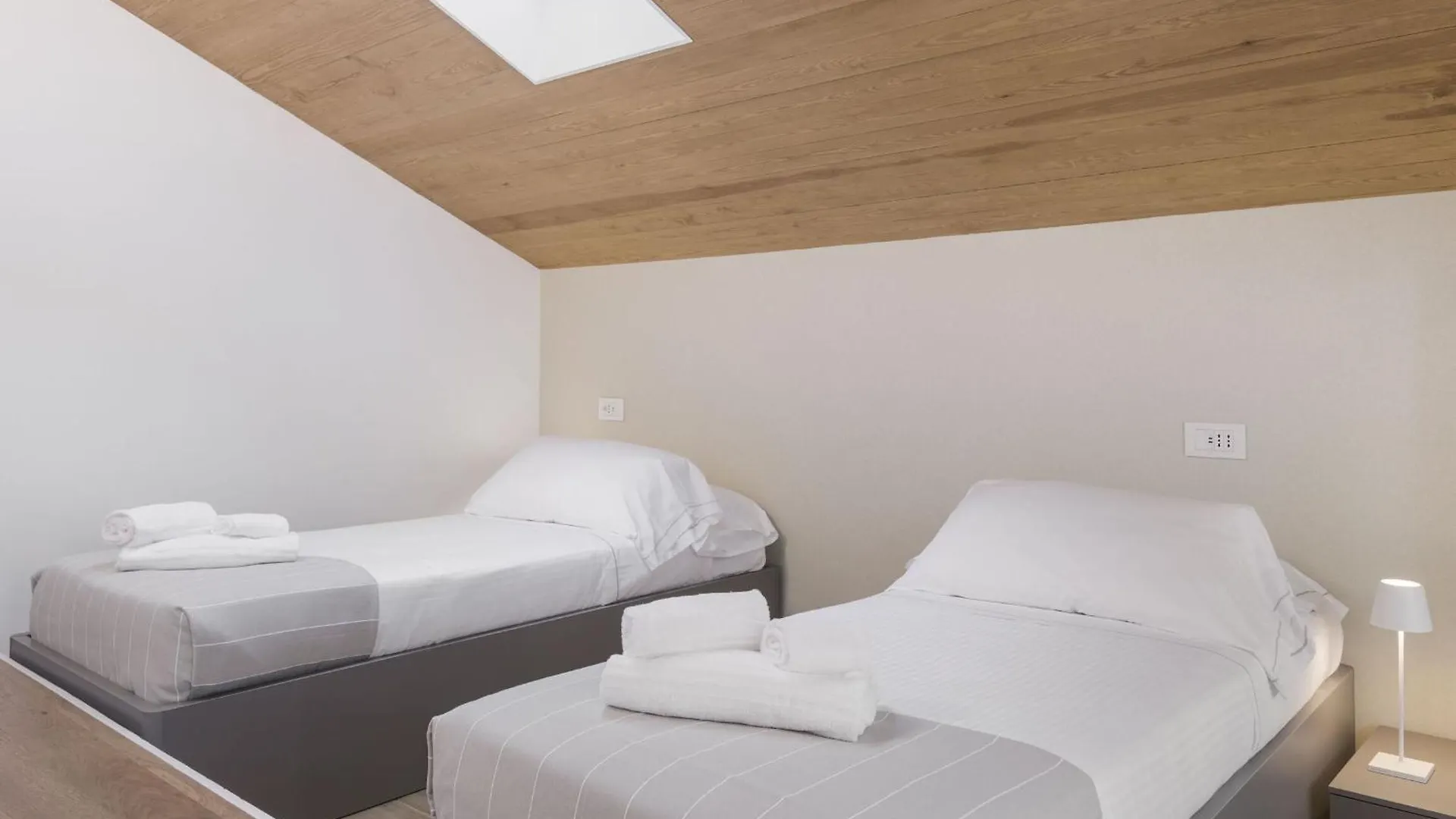 Volta City Suites Como