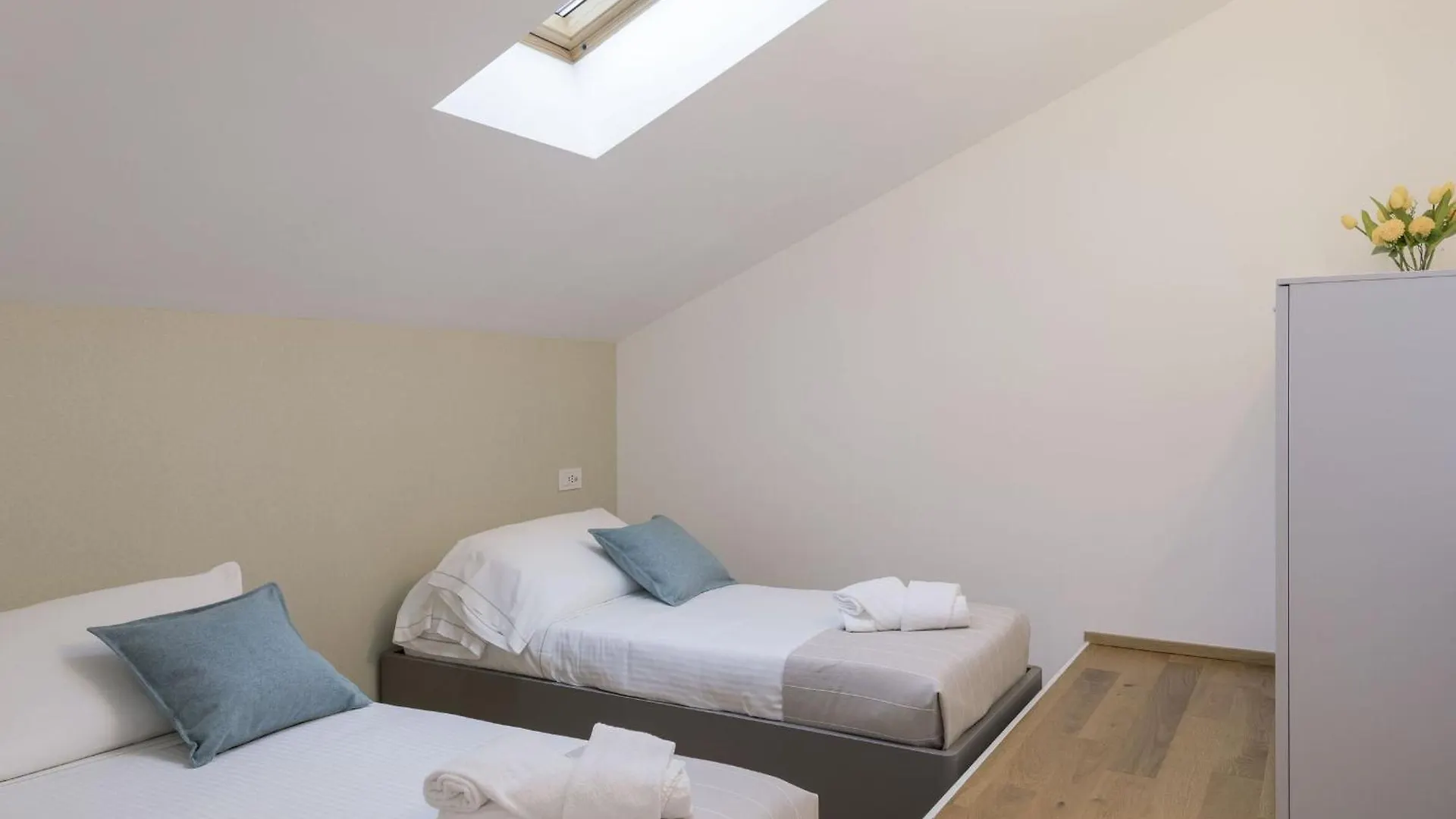 Apartment Volta City Suites Como Italy