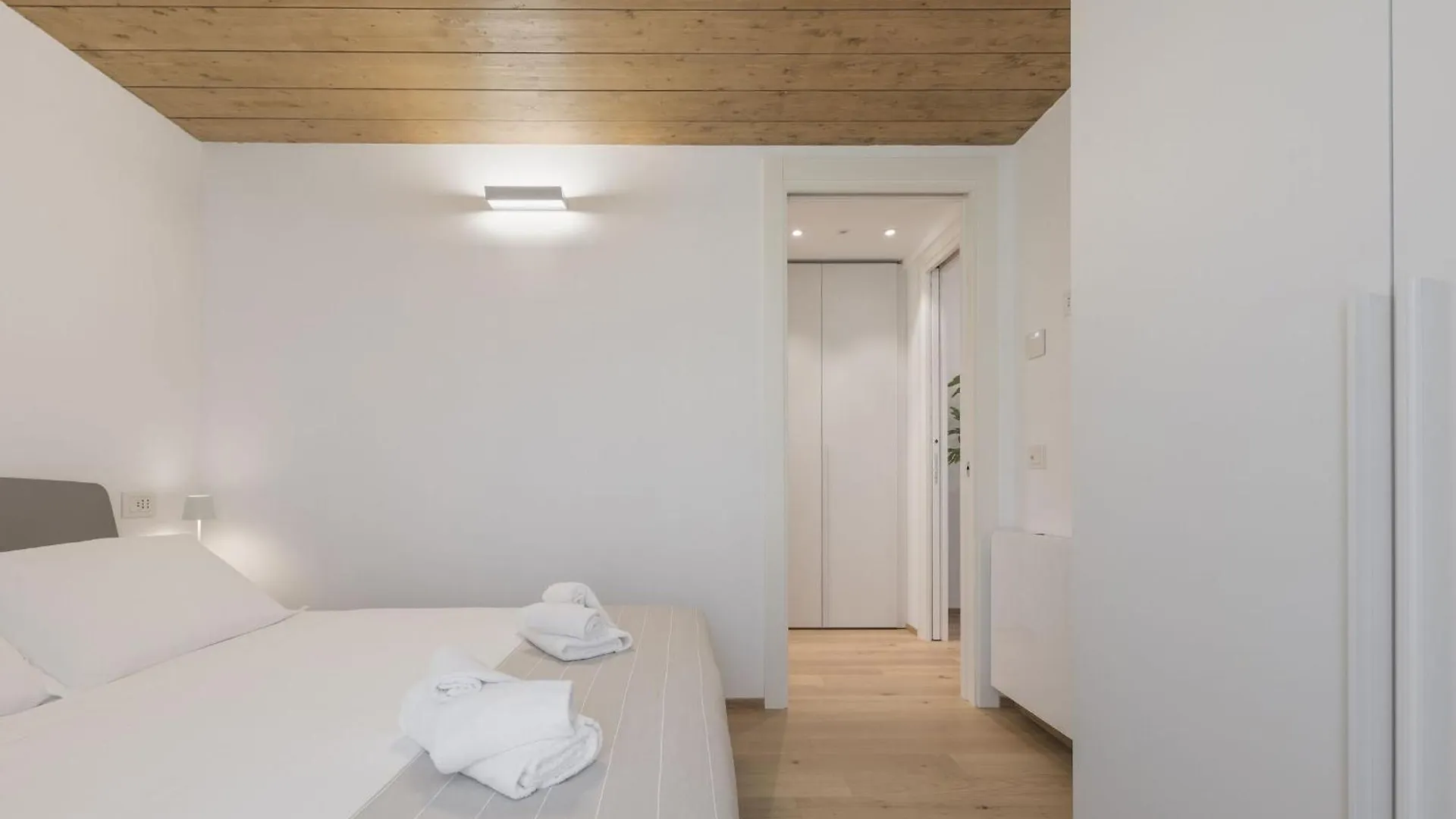 Volta City Suites Como 0*,
