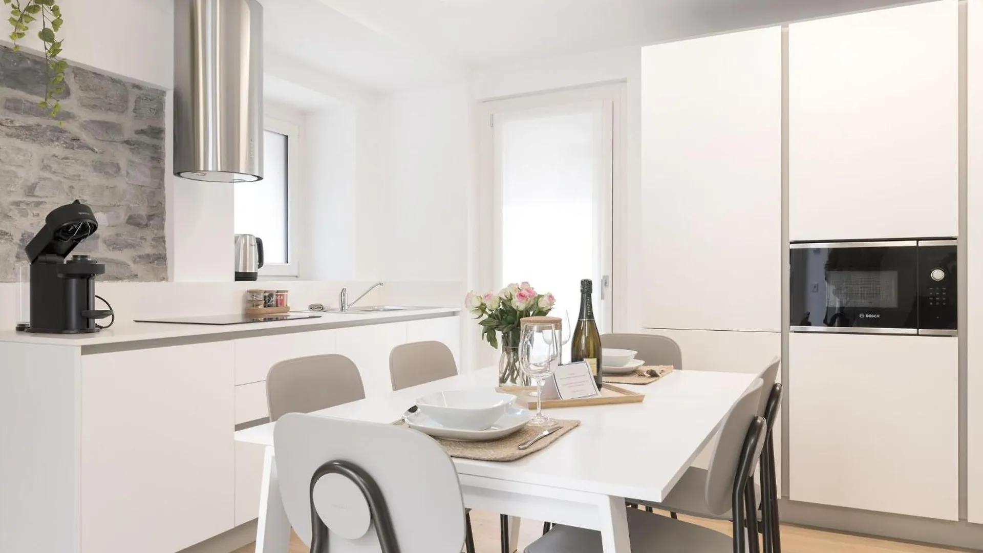 Volta City Suites Como Apartment